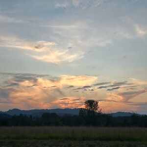 Meet your Posher, Abril